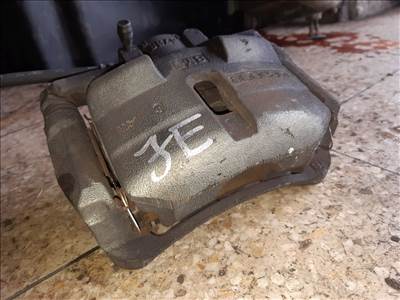 Renault Kadjar Jobb Első Féknyereg