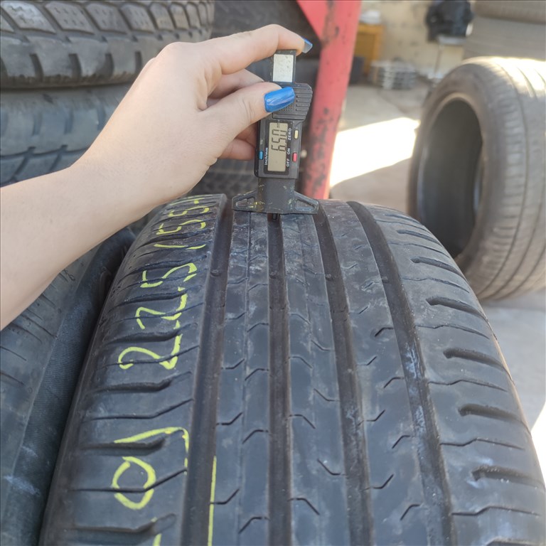  225/55 R17 Continental nyári gumi 32000ft a 2db/320/ 2. kép