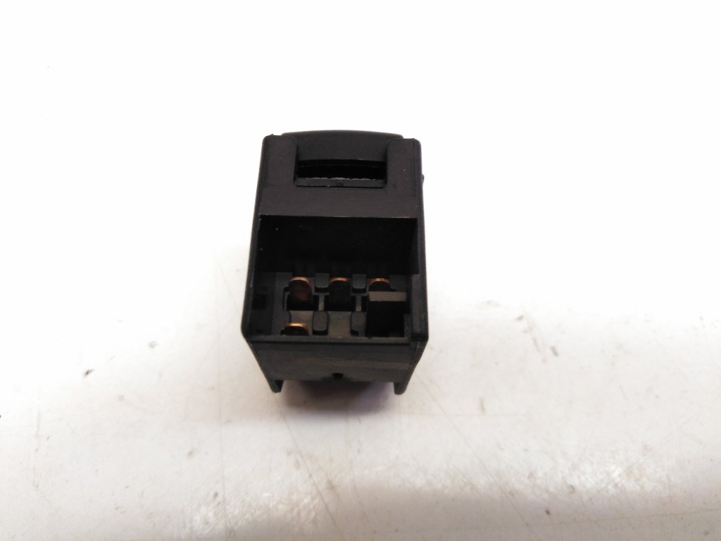 Volkswagen Golf IV (1J) jobb hátsó belsõ ablakemelõ kapcsoló 3B0959855B 3. kép
