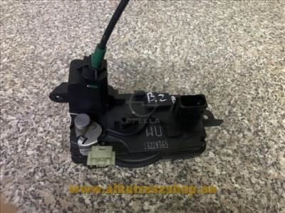 Opel Astra H - Zafira B  bal első ajtózár-- zárszerkezet - betét WU 13220369