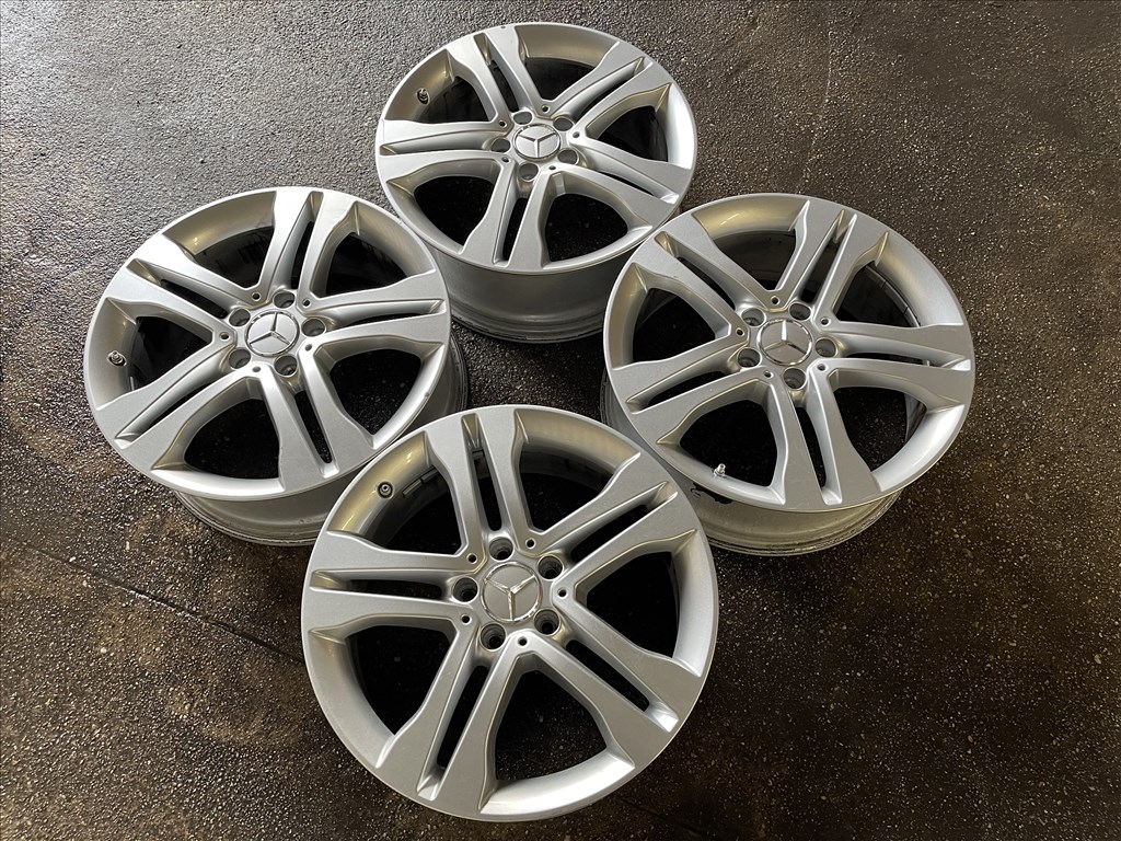  18-as, 5x112-es újszerű gyári Mercedes alufelni 3. kép