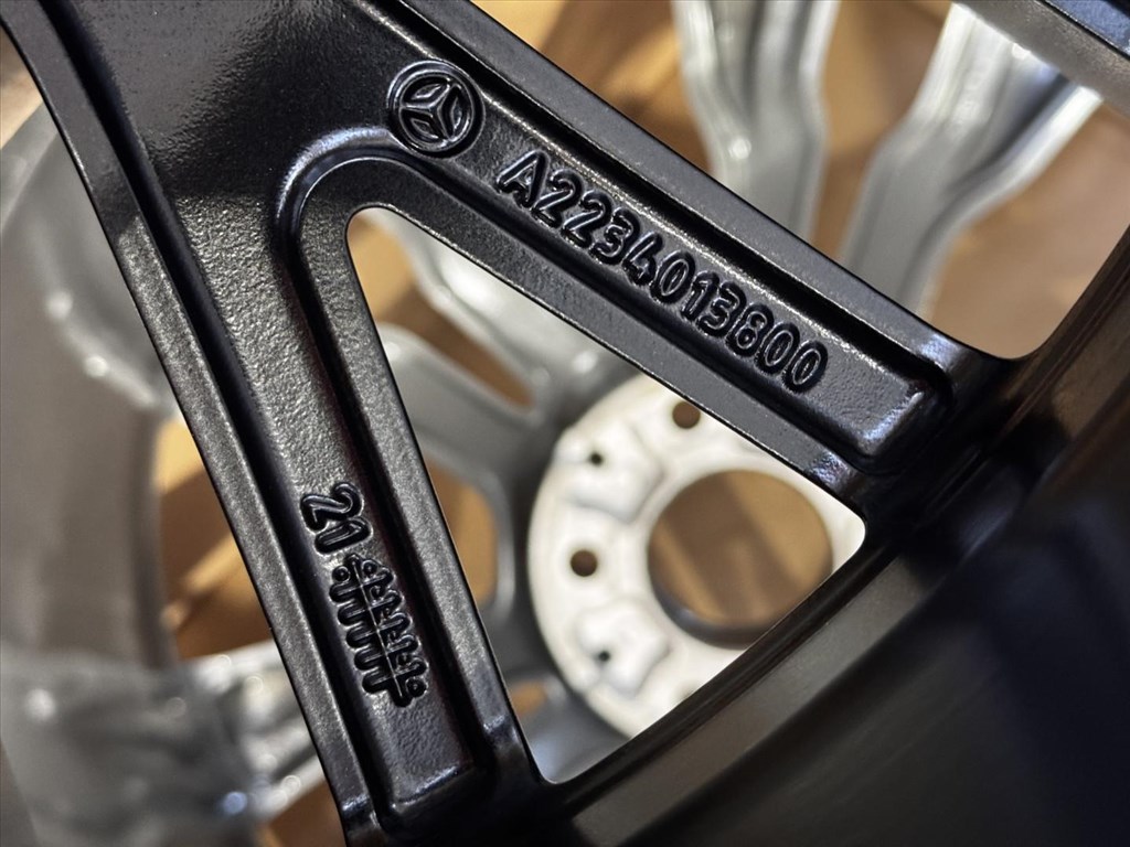 R20 Original Mercedes 9J ET34 - A2234013800 / A223 401 3800 1db felni alufelni 5. kép