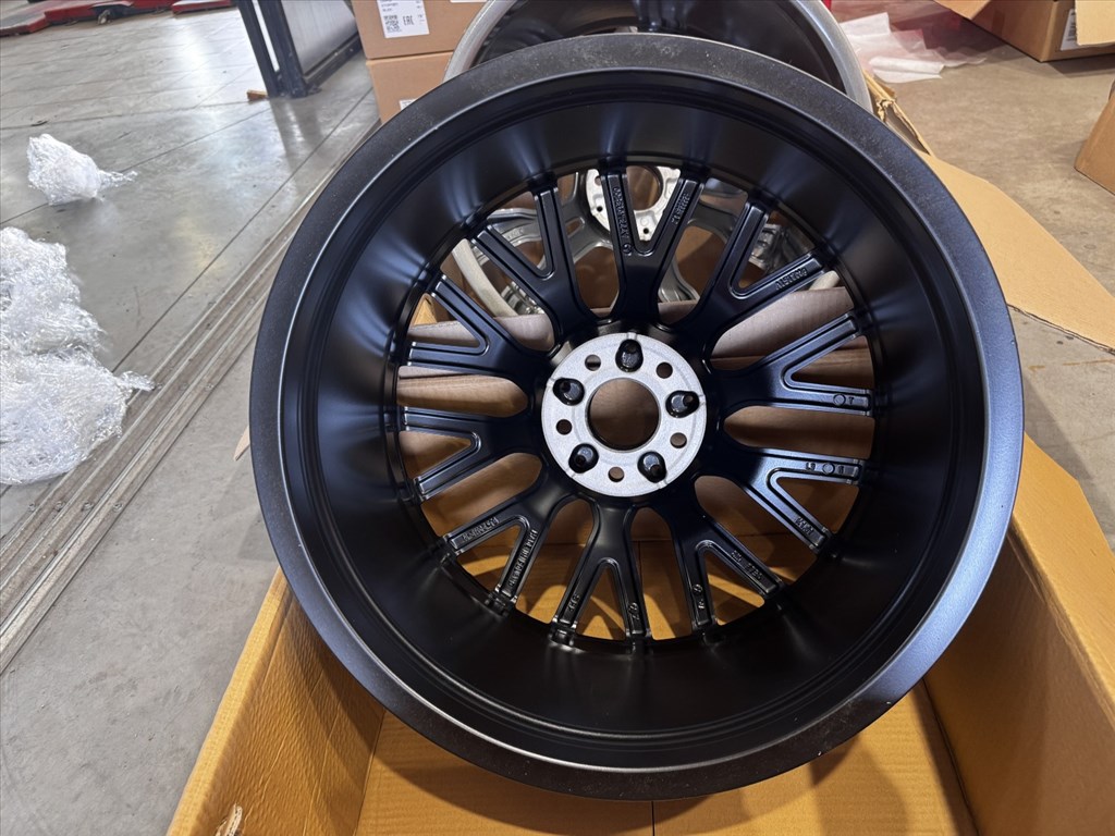 R20 Original Mercedes 9J ET34 - A2234013800 / A223 401 3800 1db felni alufelni 9. kép