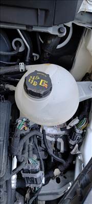 Ford Transit mk8 kiegyenlítő tartály 