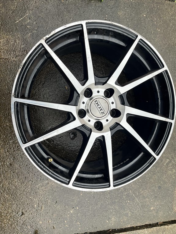  5x110 lyukosztású 8JJ 18" használt Dotz alufelni 3. kép