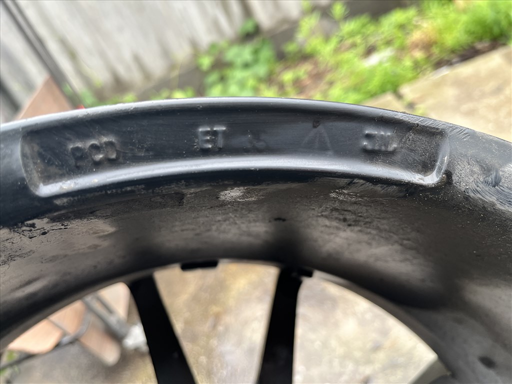  5x110 lyukosztású 8JJ 18" használt Dotz alufelni 5. kép