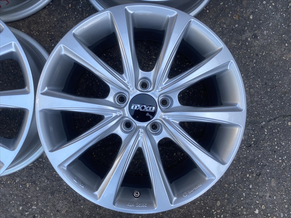 4db Oxxo 17" VW Passat alufelni. (4139) 2. kép