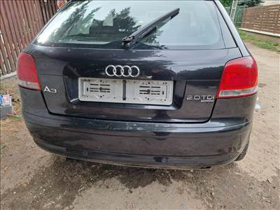 Audi A3 (8P) 2.0 TDI quattro hátsó lökhárító radaros