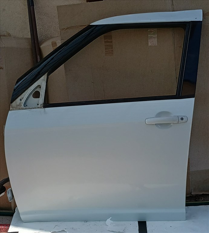 Suzuki Swift 2005-2010 ajtó  1. kép