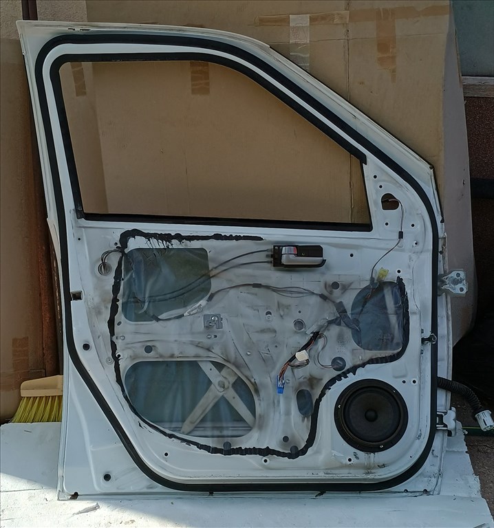 Suzuki Swift 2005-2010 ajtó  2. kép