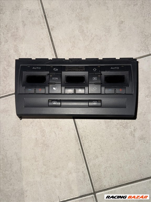 Audi A4 (B6/B7) 2.0 TDI klímavezérlő panel 1. kép