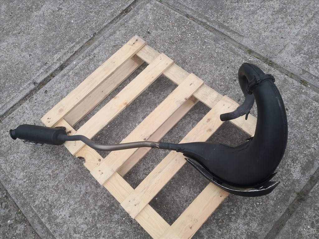 Malaguti robogó kipufogó 1. kép