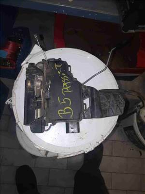 Volkswagen Passat B5 96-05 Jobb Első Ajtó Zárszerkezet