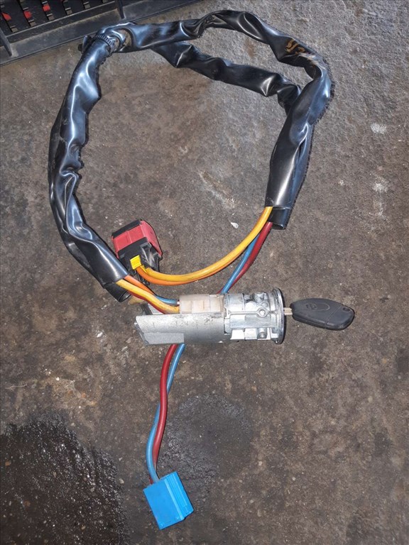 Peugeot Partner 02-08 Gyújtáskapcsoló 1. kép