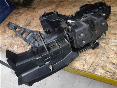 Ford Focus II Bal Első Ajtó Zárszerkezet  Központizár Motor 7M5A-R21813-CA