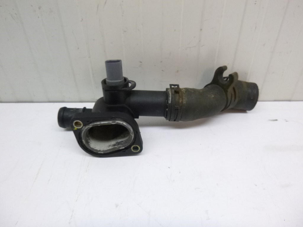 Audi A3 (8P) vízhûtõ csõ (vízcsõ) 06A121133AL 1. kép