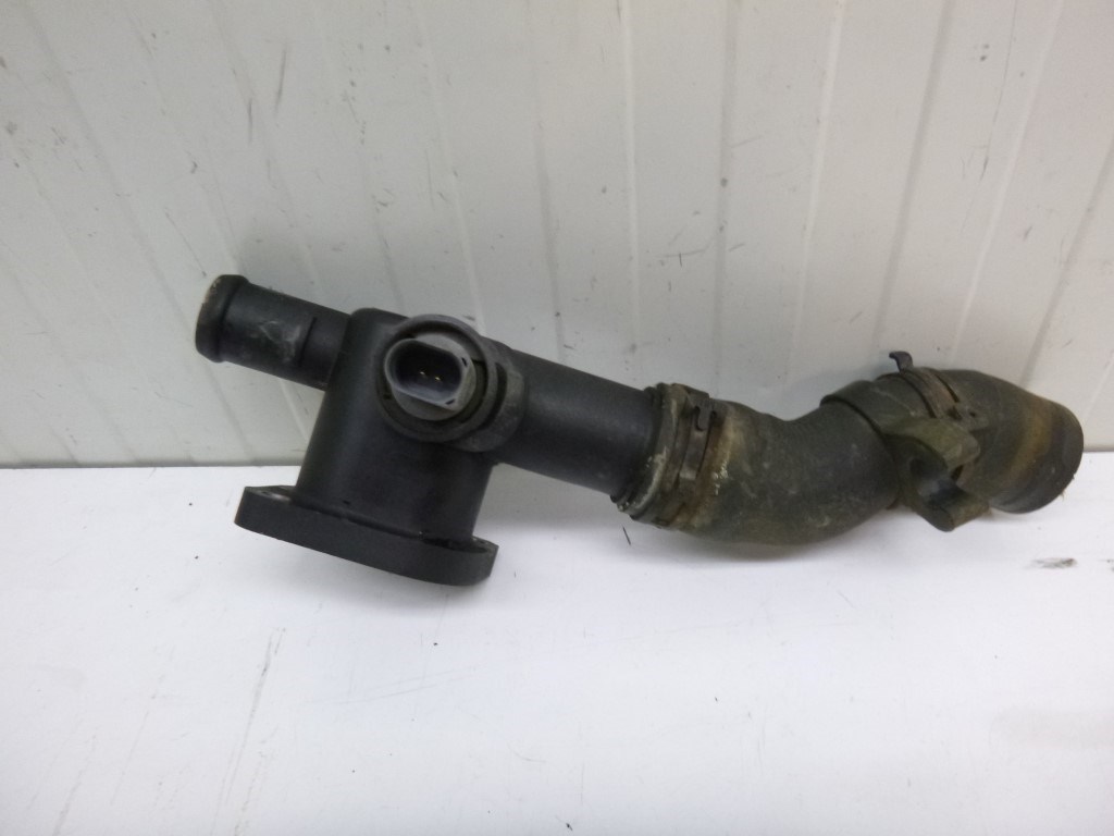 Audi A3 (8P) vízhûtõ csõ (vízcsõ) 06A121133AL 2. kép