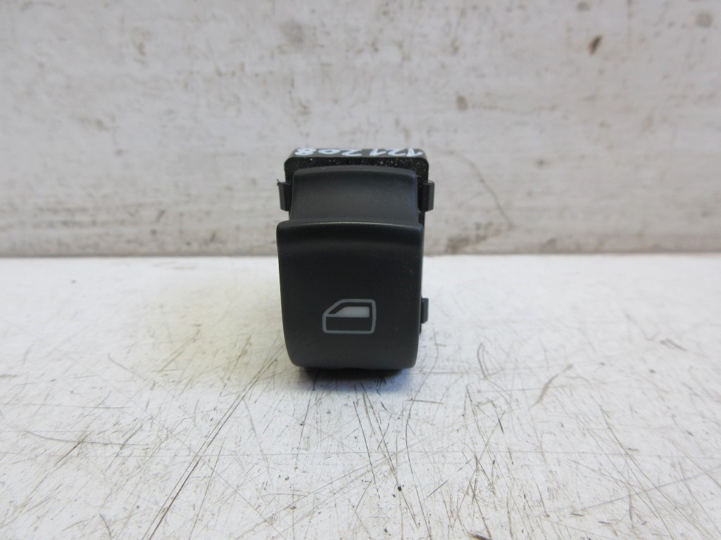 Audi A3 (8P) jobb elsõ ablakemelõ kapcsoló 4F0859855A 1. kép