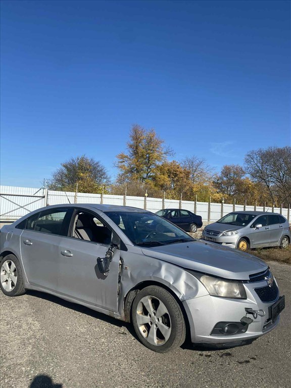 Chevrolet Cruze bontás Z20S1 motor, manuális váltó,sedan 5. kép