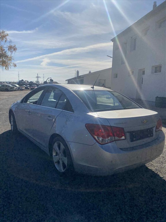 Chevrolet Cruze bontás Z20S1 motor, manuális váltó,sedan 7. kép