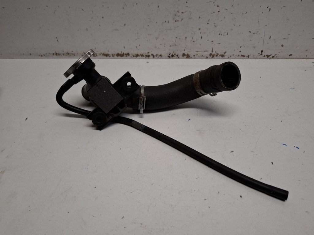 Hyundai I 20 (BC3/BI3) vízhûtõ csõ (vízcsõ) 2. kép