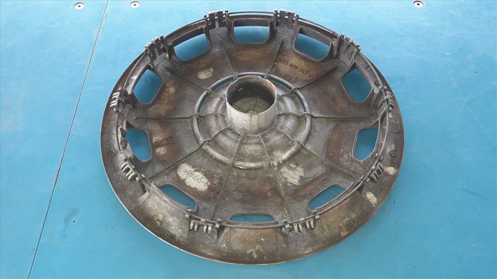 Volkswagen Passat B5 01-05 Dísztárcsa 3B0 601 147 E 2. kép