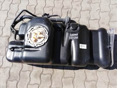 Nissan Navara  üzemanyag tank (üzemanyagtartály)