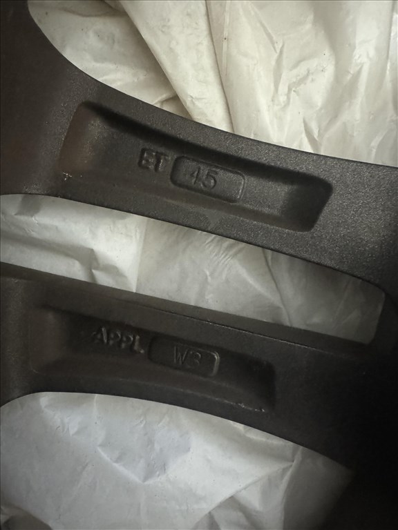  TEC Speedwheels 17" könyvfémfelni garnitúra, 215/65 Hankook téli gumival eladó 3. kép