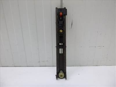 Peugeot 607 első biztonságiöv magasságállító