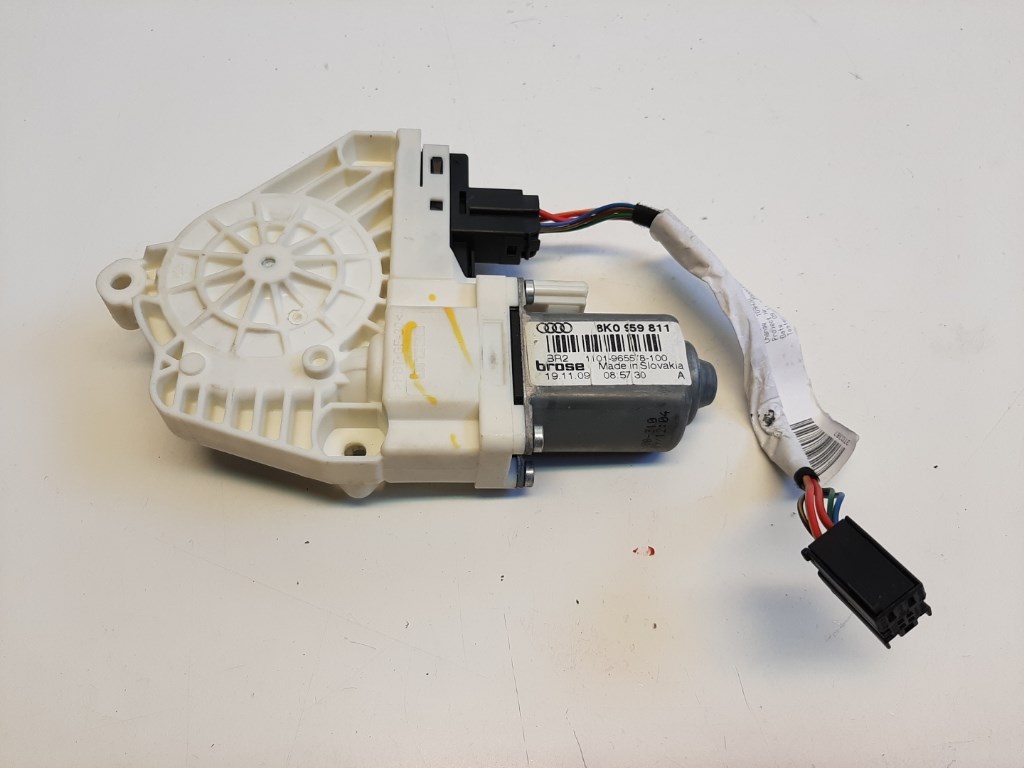 Skoda SUPERB (3T) bal hátsó ablakemelõ motor 8K0959811 2. kép