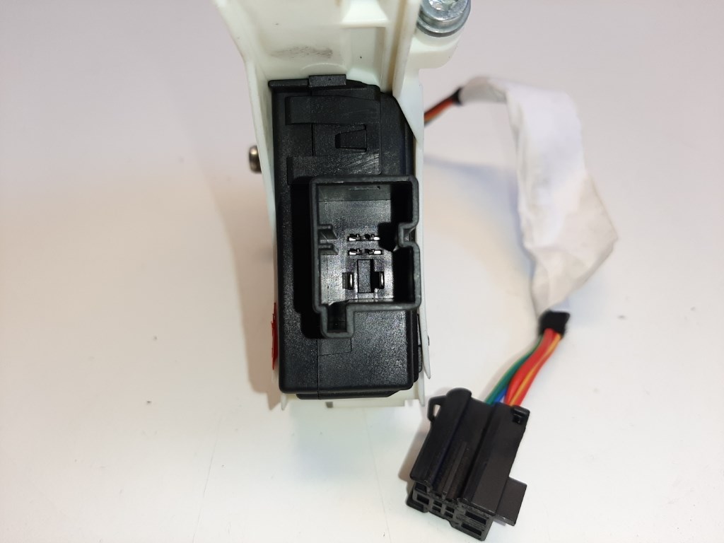 Skoda SUPERB (3T) bal hátsó ablakemelõ motor 8K0959811 4. kép