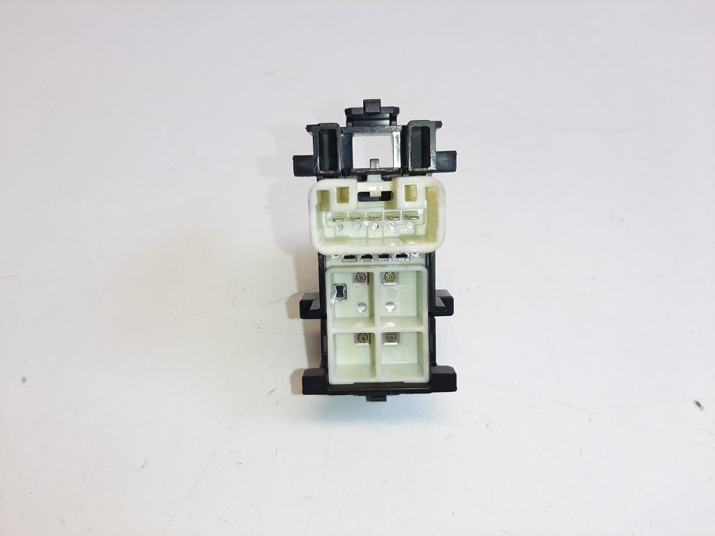 Toyota Auris (E180) jobb elsõ ablakemelõ kapcsoló 2. kép