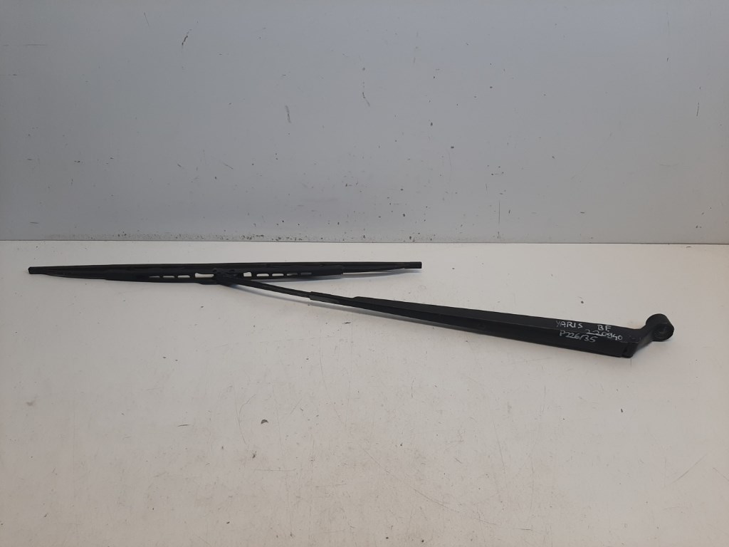 Toyota Yaris (XP10) bal elsõ ablaktörlõ kar 852210D020 1. kép