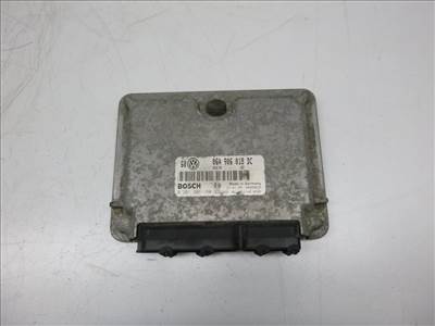Volkswagen Bora  motorvezérlő 06A906018DC 0261206180