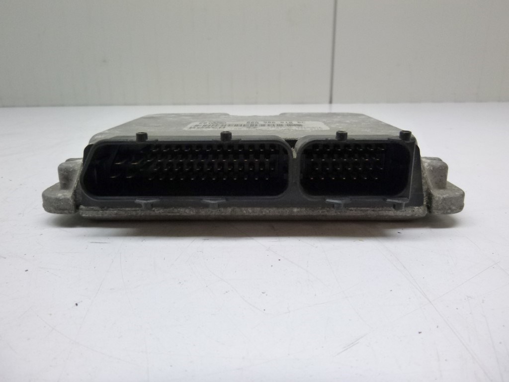 Volkswagen Bora  motorvezérlõ 06A906018DC 0261206180 3. kép