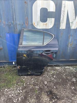 Lexus CT 200h bal hátsó ajto sérült