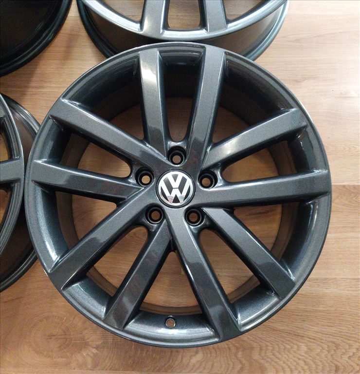 5x112 18" VW Golf GTI gyári (VANCOUVER) alufelni garnitúra 6. kép