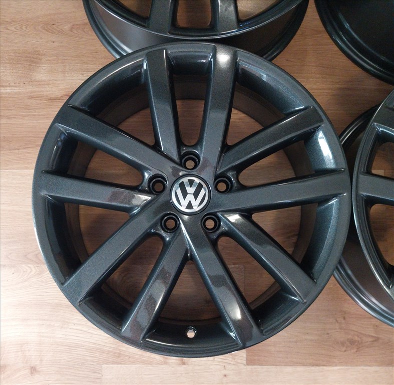 5x112 18" VW Golf GTI gyári (VANCOUVER) alufelni garnitúra 8. kép