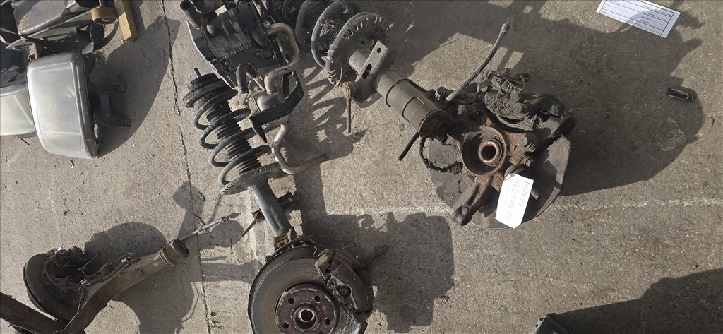 Volkswagen Transporter T5 bontott alkatrészei 2.5tdi automata BNZ 6. kép