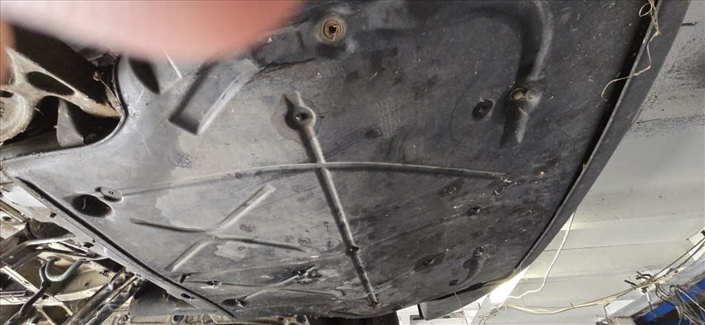 Volkswagen Transporter T5 bontott alkatrészei 2.5tdi automata BNZ 30. kép