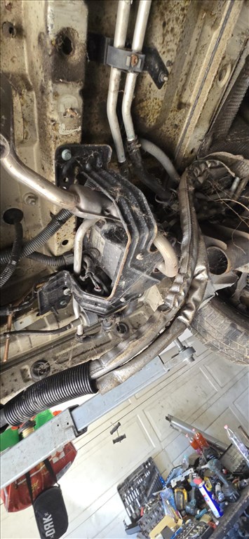 Volkswagen Transporter T5 bontott alkatrészei 2.5tdi automata BNZ 34. kép