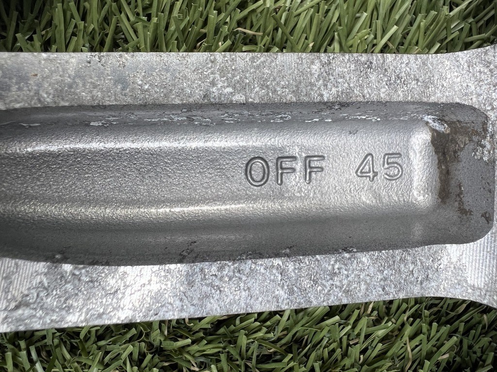 5x114.3 17" Suzuki gyári alufelni 6,5Jx17h2 ET45 9. kép