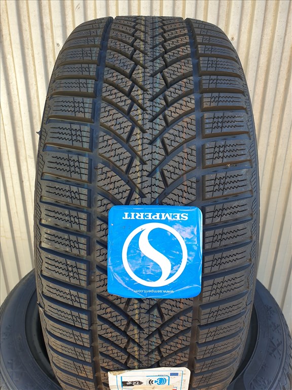  245/45 19 Semperit Speed-Grip 3 3. kép