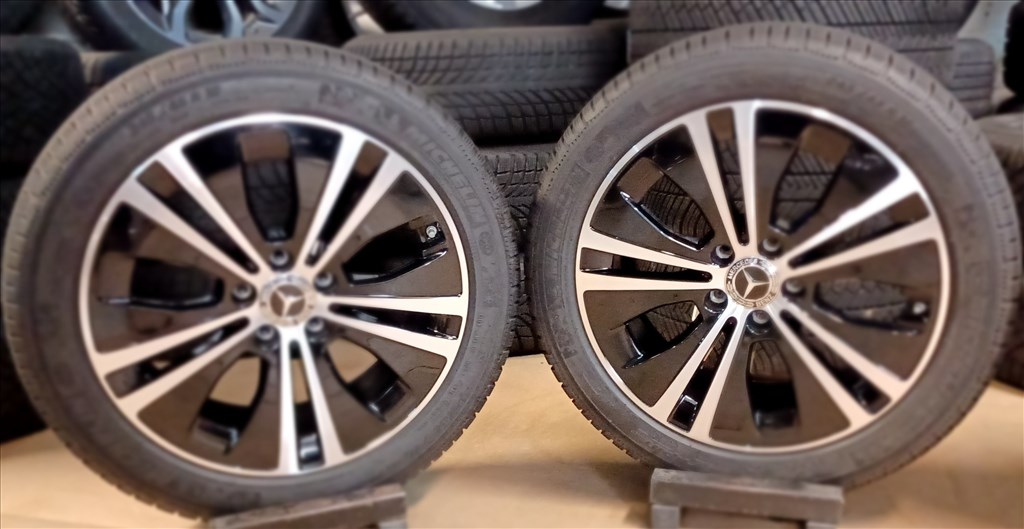 Mercedes W213 5x112 8x18 245/45 R18 téli gumikkal 4db.7mm 4. kép