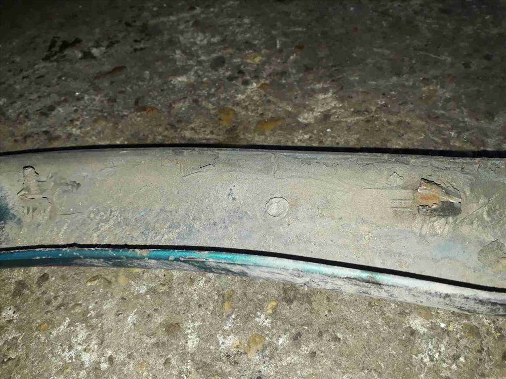 Opel Corsa B Bal Hátsó Sárvédõ Szélesítés 90 388 701 3. kép