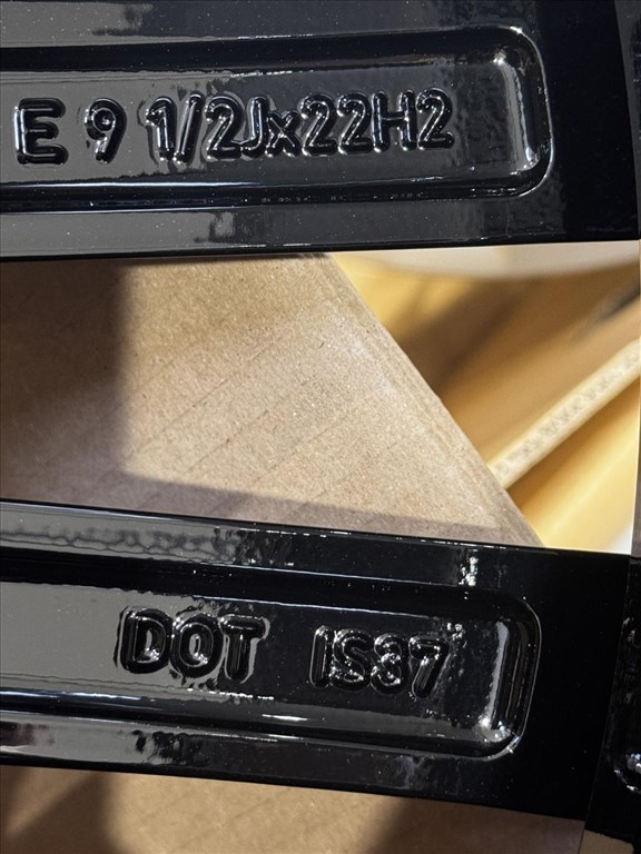 R22 Original Bmw 9.5J ET37 - 8090013 1db alufelni felni 3. kép