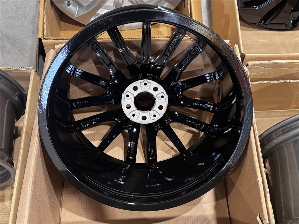 R22 Original Bmw 9.5J ET37 - 8090013 1db alufelni felni 8. kép