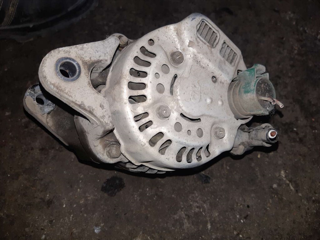 Suzuki Swift II 92-96 Generátor 31400-60B1 1 2. kép