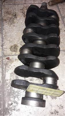 Suzuki Vitara Főtengely