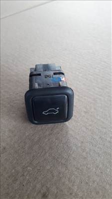 Skoda Roomster Praktik Csomagtérajtó Nyitó Kapcsoló